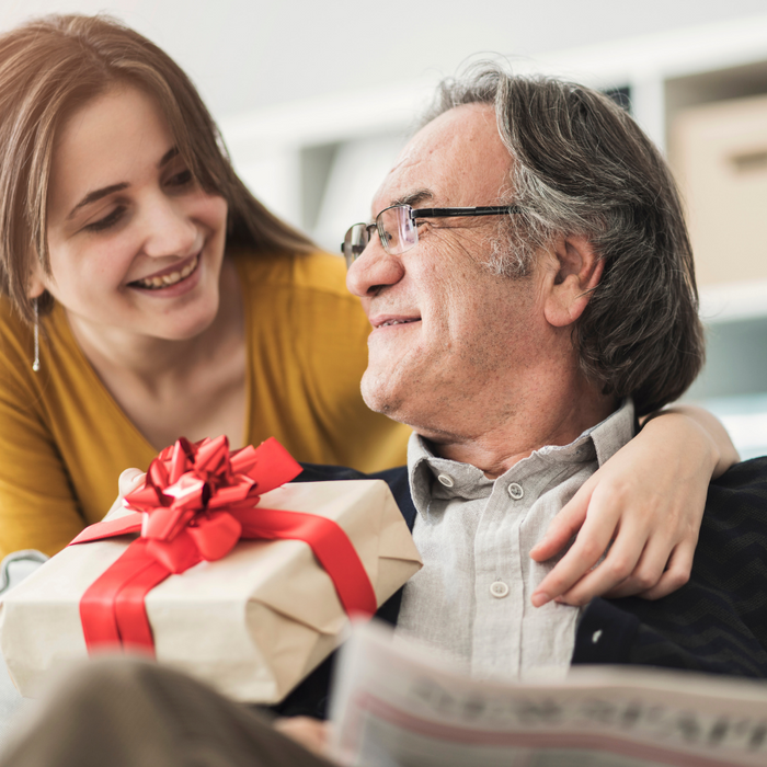 How to create a last-minute gift guide for your online store